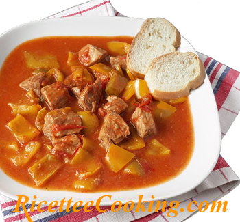 Spezzatino di carne con peperoni